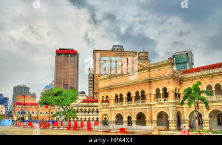 Palazzo Sultano Abdul Samad a Kuala Lumpur. Costruito nel 1897, ospita oggi gli uffici del Ministero delle informazioni. Malaysia Foto Stock