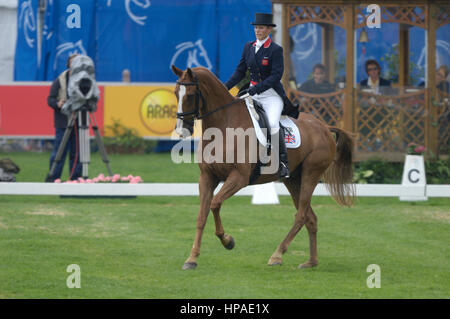 Zara Phillips (GBR) Toytown equitazione - Giochi equestri mondiali, Aachen, - Agosto 25, 2006, Eventing prova di dressage Foto Stock