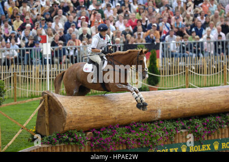 Zara Phillips (GBR) Toytown equitazione - Giochi equestri mondiali, Aachen, - Agosto 26, 2006, Eventing Cross Country Foto Stock