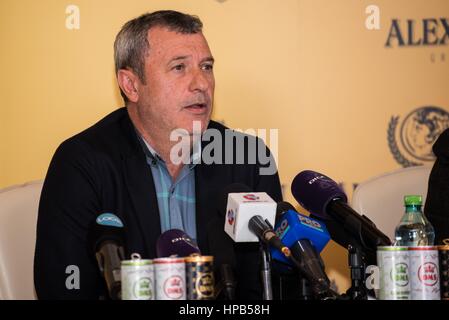 Marzo 31, 2015: Mircea Rednic l'allenatore della FC Petrolul Ploiesti presso la conferenza stampa di presentazione della partnership tra FC Petrolul Ploiesti ROU e Alexandrion Foundation a Sky Club in Paulesti, Romania ROU. Foto: Cronos/Catalin Soare Foto Stock