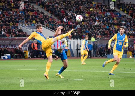 2 aprile 2015: Kristian Ipsa #86 del Petrolul Ploiesti e Gabriel Iancu #9 di FCSB in azione durante la Timisoreana Romania Cup Soccer Game tra FC Steaua Bucharest ROU e FC Petrolul Ploiesti ROU a livello nazionale Arena, Romania ROU. Foto: Cronos/Catalin Soare Foto Stock