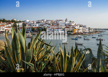 Il Portogallo Algarve Ferragudo village Foto Stock