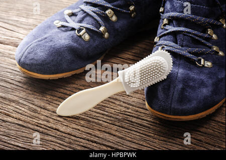 Spazzola di manutenzione per camoscio e nubuck scarpe Foto Stock