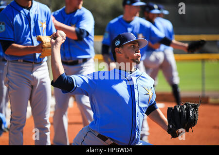 Port Charlotte, Florida, Stati Uniti d'America. Xvii Feb, 2017. Sarà VRAGOVIC | Orari.Tampa Bay Rays a partire lanciatore Jose de Leon (87) genera una sessione bullpen durante un allenamento primaverile di allenamento a Charlotte Sports Park in Port Charlotte, Fla. Venerdì 17 Febbraio, 2017. Credito: Sarà Vragovic/Tampa Bay volte/ZUMA filo/Alamy Live News Foto Stock