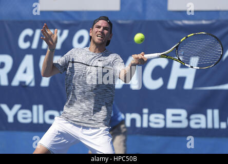 Delray Beach, FL, Stati Uniti d'America. Xx Febbraio 2017. DELRAY Beach, FL- 20 Febbraio: Adrian Mannarino(FRA) in azione qui, perde 36, 06 a Kyle Edmund(GBR) al 2017 Delray Beach aprire un ATP 250 evento tenutosi a Delray Beach, Florida.Credit: Andrea, Patrono/filo di Zuma Credito: Andrea, Patrono/ZUMA filo/Alamy Live News Foto Stock