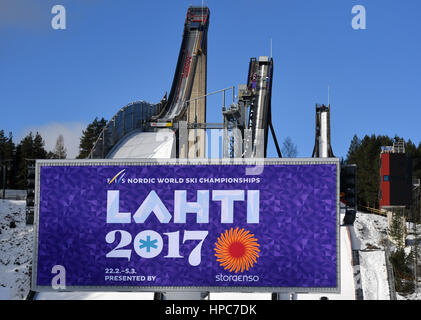 Lahti, Finlandia. Il 21 febbraio, 2017. Il logo della sede dei Campionati del Mondo di Sci Nordico può essere visto prima le piste di Lahti, Finlandia, 21 febbraio 2017. I Campionati del mondo gestito dal 22 febbraio al 05 marzo 2017. Foto: Hendrik Schmidt/dpa-Zentralbild/dpa/Alamy Live News Foto Stock