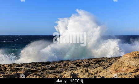 Malta, ufficialmente conosciuta come la Repubblica di Malta è un Southern isola Europea paese costituito da un arcipelago nel Mar Mediterraneo. Foto Stock