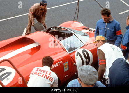 1965 Ferrari 365P Scuderia Filipinetti Foto Stock