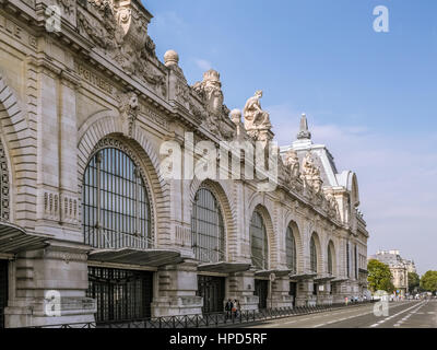 Parigi, Francia - 25 August, 2013 - Esterno della d'Orsay Museum, Parigi, Francia Foto Stock