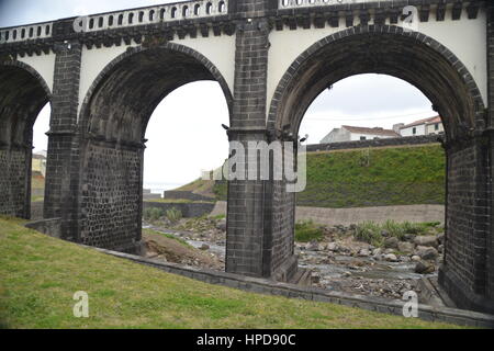 Ponte dos 17 arcos a ribeira grande Foto Stock