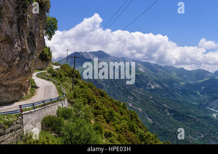 Strada di Montagna in Tzoumerka, Epiro, Grecia Foto Stock