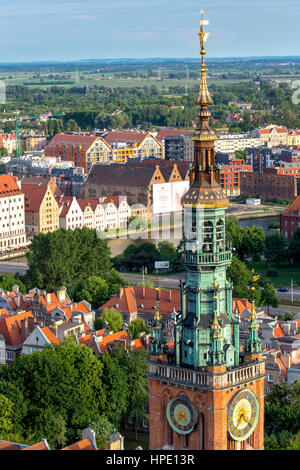 Danzica, vista dal Marienkirche, Torre del Municipio, la Città Vecchia di Danzica, Gdansk, Pomorskie, voivodato di Pomerania, Polonia Foto Stock