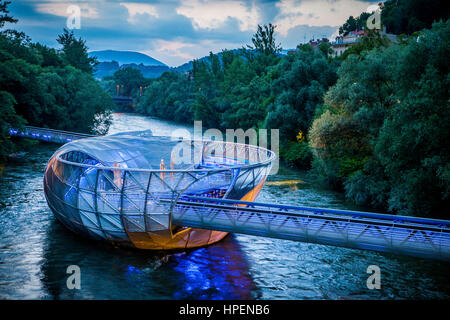 Murinsel, Isola Mur sul fiume Mur, Graz, Austria, Europa Foto Stock