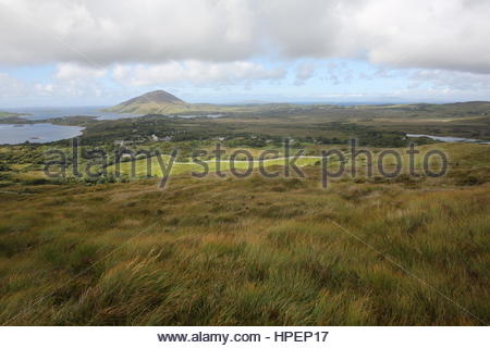 Vista sulle montagne della Contea di Galway in Irlanda. Foto Stock