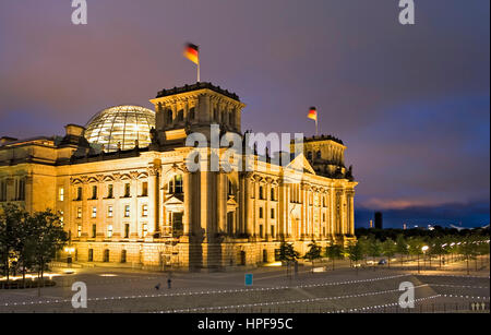Il Reichstag con cupola da Norman Foster.Berlino. Germania Foto Stock