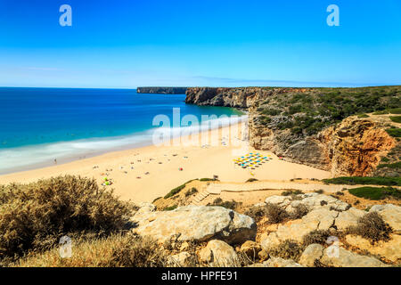 Spiaggia di Beliche accanto a Sagres, Saint Vincent Cape, Algarve, PORTOGALLO Foto Stock