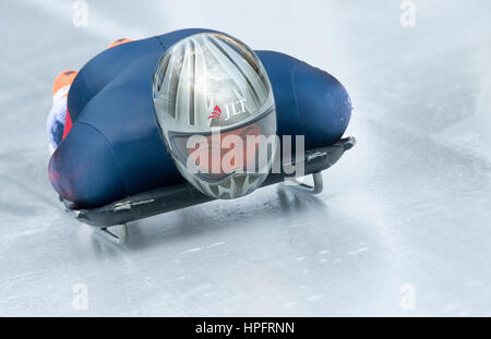 Schoenau Am Koenigssee, Germania. Il 22 febbraio, 2017. Dominic Edward Parsons dalla Gran Bretagna durante una sessione di formazione dello scheletro di atleti in Schoenau Am Koenigssee, Germania, 22 febbraio 2017. Le gare di bob e skeleton Campionati del Mondo 2017 andrà avanti fino a quando il 26 febbraio 2017. Credito: dpa picture alliance/Alamy Live News Foto Stock