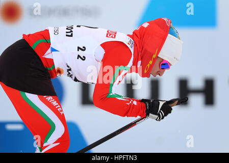 Lahti, Finlandia. Il 22 febbraio, 2017. Farzaneh Rezasoltani dall'Iran corre lungo la pista durante la donna 5 km giro di qualifica a sci nordico ai Campionati Mondiali di Lahti, Finlandia, 22 febbraio 2017. Foto: Karl-Josef Hildenbrand/dpa/Alamy Live News Foto Stock