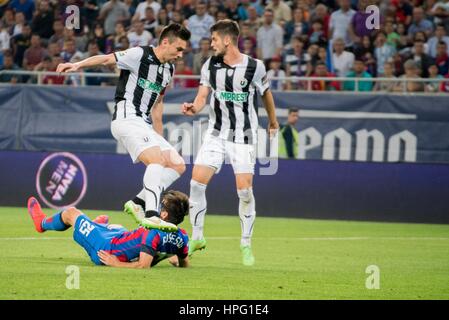 31 maggio 2015: Raul Rusescu #25 di FCSB in azione durante la cupa Romaniei Timisoreana 2014-2015 finali (Romania Cup Timisoreana finali) Gioco tra FC Universitatea Cluj ROU e FC Steaua Bucharest ROU a livello nazionale Arena, Bucarest, Romania ROU. Foto: Catalin Soare Foto Stock