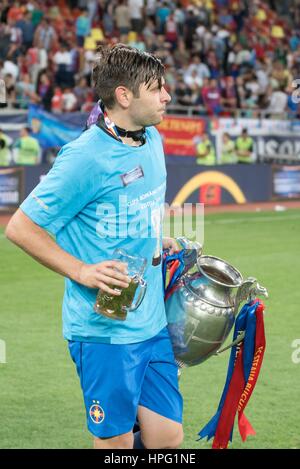 31 maggio 2015: Raul Rusescu #25 di FCSB alla fine della Cupa Romaniei Timisoreana 2014-2015 finali (Romania Cup Timisoreana finali) Gioco tra FC Universitatea Cluj ROU e FC Steaua Bucharest ROU a livello nazionale Arena, Bucarest, Romania ROU. Foto: Catalin Soare Foto Stock