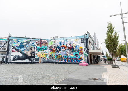 Christchurch, Nuova Zelanda - Febbraio 2016: graffiti sulle pareti nella centrale di Christchurch Foto Stock