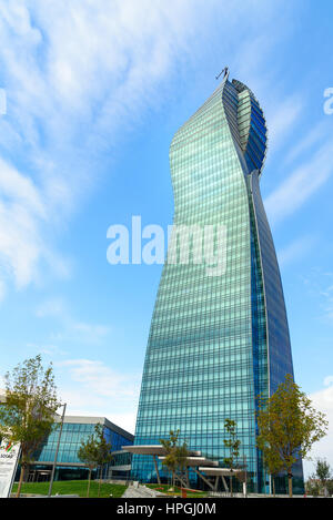 Baku in Azerbaijan - Settembre 11, 2016: Socar Tower è il più alto edificio in Azerbaigian. Altezza 209 m Foto Stock