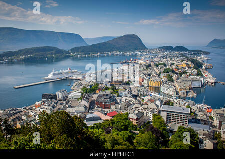 Punto di vista Fjellstua in monte Aksla, Alesund, More og Romsdal, Norvegia Foto Stock