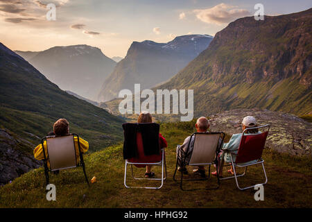 Paesaggio, in RV63, strada tra Dalsnibba Viewpoint e Geiranger, More og Romsdal, Norvegia Foto Stock