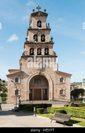 La Iglesia de Santa Mar'a de la Asunción-n (la C‡rcoba) o la chiesa di Santa Maria Assunta di Cangas De Onis Picos de Europa Asturias Spagna Foto Stock