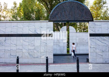 Monumento Umschlagplatz, dove gli ebrei erano raccolti per la deportazione dal Ghetto di Varsavia a Treblinka sterminio camp, nel ghetto di Varsavia, guerra Foto Stock