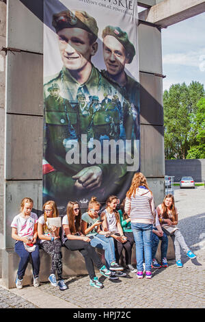 Ingresso principale di Varsavia Urprising Museo di 1944, Varsavia, Polonia Foto Stock