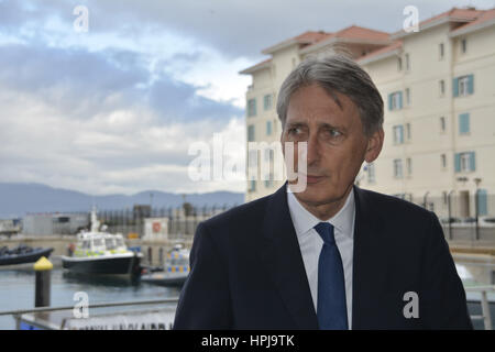 Philip Anthony Hammond MP - Il cancelliere dello scacchiere - Durante una visita a Gibilterra 2016. La visita è stata mentre il Segretario degli esteri britannico. Foto Stock