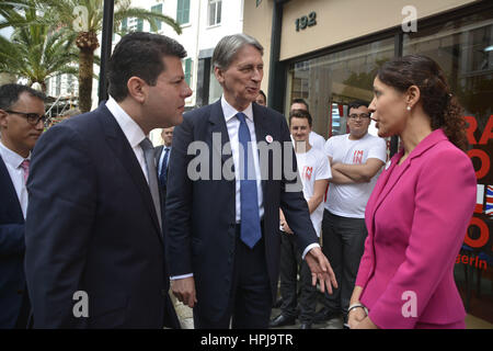 Philip Anthony Hammond MP - Il cancelliere dello scacchiere - Durante una visita a Gibilterra 2016. La visita è stata mentre il Segretario degli esteri britannico. Foto Stock