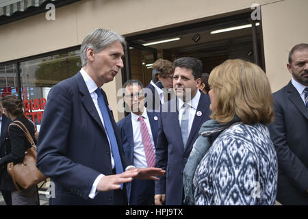 Philip Anthony Hammond MP - Il cancelliere dello scacchiere - Durante una visita a Gibilterra 2016. La visita è stata mentre il Segretario degli esteri britannico. Foto Stock