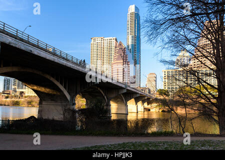 Congress Avenue ponte sopra il fiume Colorado, Austin TX Foto Stock