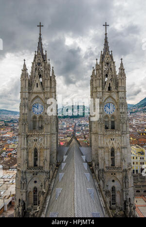 Basilica del Voto Nacional, Quito Ecuador Foto Stock