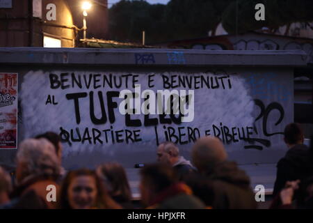 Roma, Italia. Il 22 febbraio, 2017. Dimostrazione per ricordare Valerio Verbano, la giovane età di 18 militante autonoma ucciso da un commando di neo-fascisti il 22 febbraio 1980. Credito: Matteo Nardone/Pacific Press/Alamy Live News Foto Stock