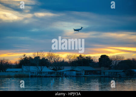 Bellissima West Texas Tramonto sul lago Foto Stock