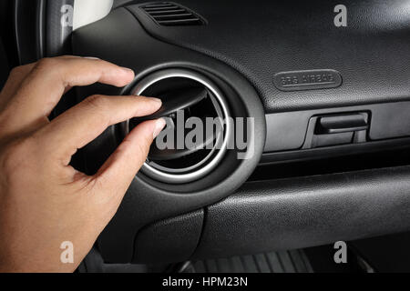 Closeup aria sistema di ventilazione in auto moderna Foto Stock
