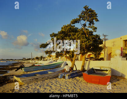 San Miguel. Barche sulla spiaggia. Cozumel. Messico Foto Stock