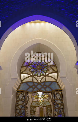 Ad Adu Dhabi della splendida Moschea Sheikh Zayed Foto Stock