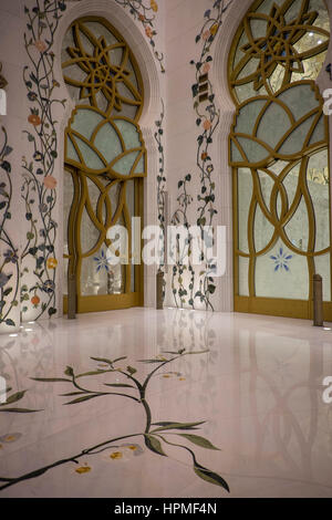 Ad Adu Dhabi della splendida Moschea Sheikh Zayed Foto Stock