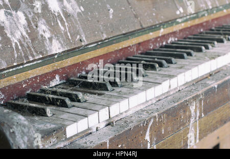 Vecchio pianoforte Foto Stock