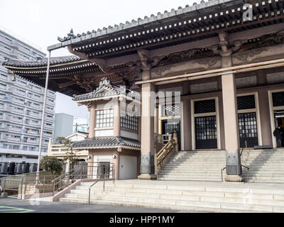 Honzan Higashihongan-ji, un tempio buddista nel quartiere di Asakusa, Taito Ward Tokyo centrale. Foto Stock