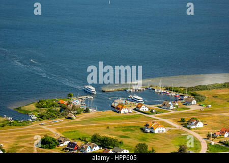 Porto di Neuendorf, immettendo le navi, isola di Hiddensee, costa baltica, Meclemburgo-Pomerania, Germania Foto Stock