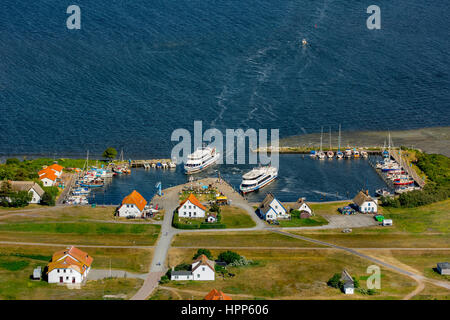 Porto di Neuendorf, immettendo le navi, isola di Hiddensee, costa baltica, Meclemburgo-Pomerania, Germania Foto Stock