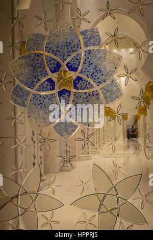 Ad Adu Dhabi della splendida Moschea Sheikh Zayed Foto Stock