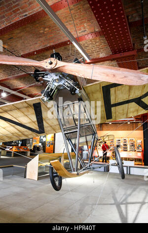 Una replica Avro Tipo F aeromobile in Manchester il Museo della Scienza e dell'industria, Liverpool Road, Manchester, Inghilterra, Regno Unito Foto Stock