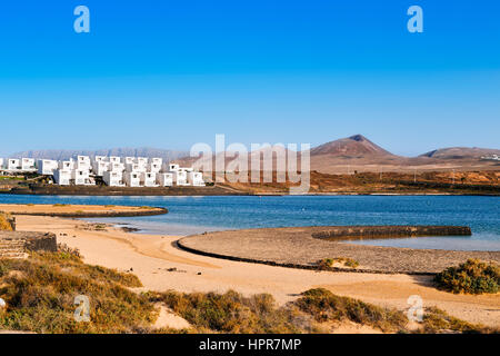 Vista la peculiare la Santa Beach a Lanzarote, Isole Canarie, Spagna Foto Stock