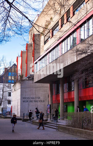 L'Europa, in Germania, in Renania settentrionale-Vestfalia, Colonia, edificio principale dell'Università di Colonia di musica nel quartiere Kuniberts. Foto Stock